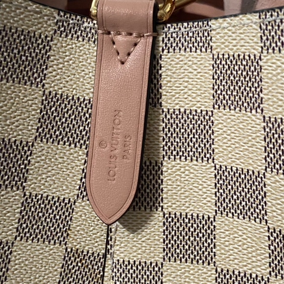 RARE Damier Azur Neonoe MM Eau De Rose Bucket style bag - Picture 6 of 11